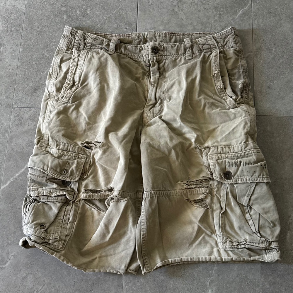 Vintage Y2K American Eagle Distressed Cargo Shorts 36